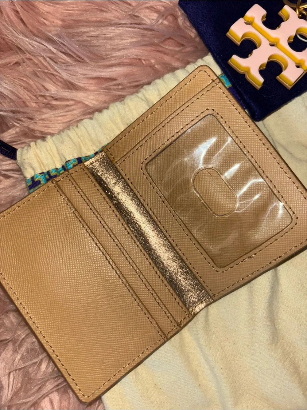 Tory Burch 💖wear scratches